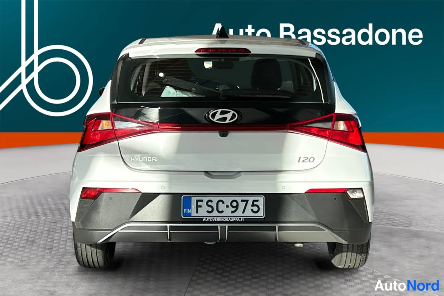Valkoinen Hyundai I20 2024, takaa, kuva 9