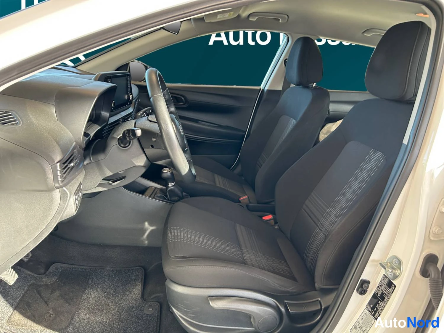 Valkoinen Hyundai I20 2024, kuva 10