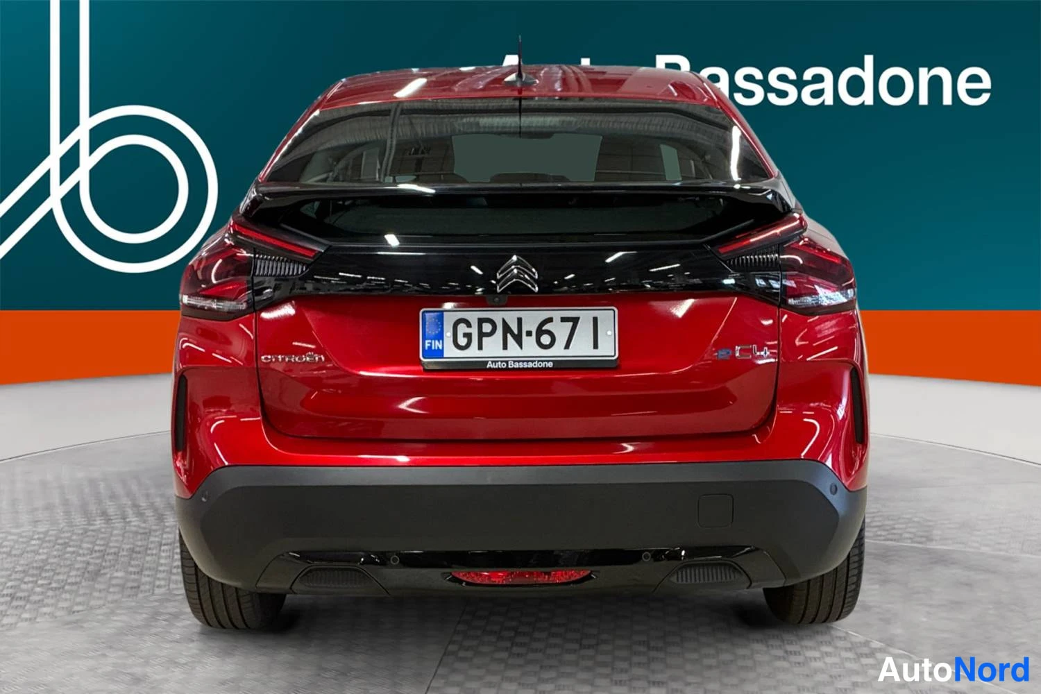 Punainen Citroen C4 2023, takaa, kuva 8