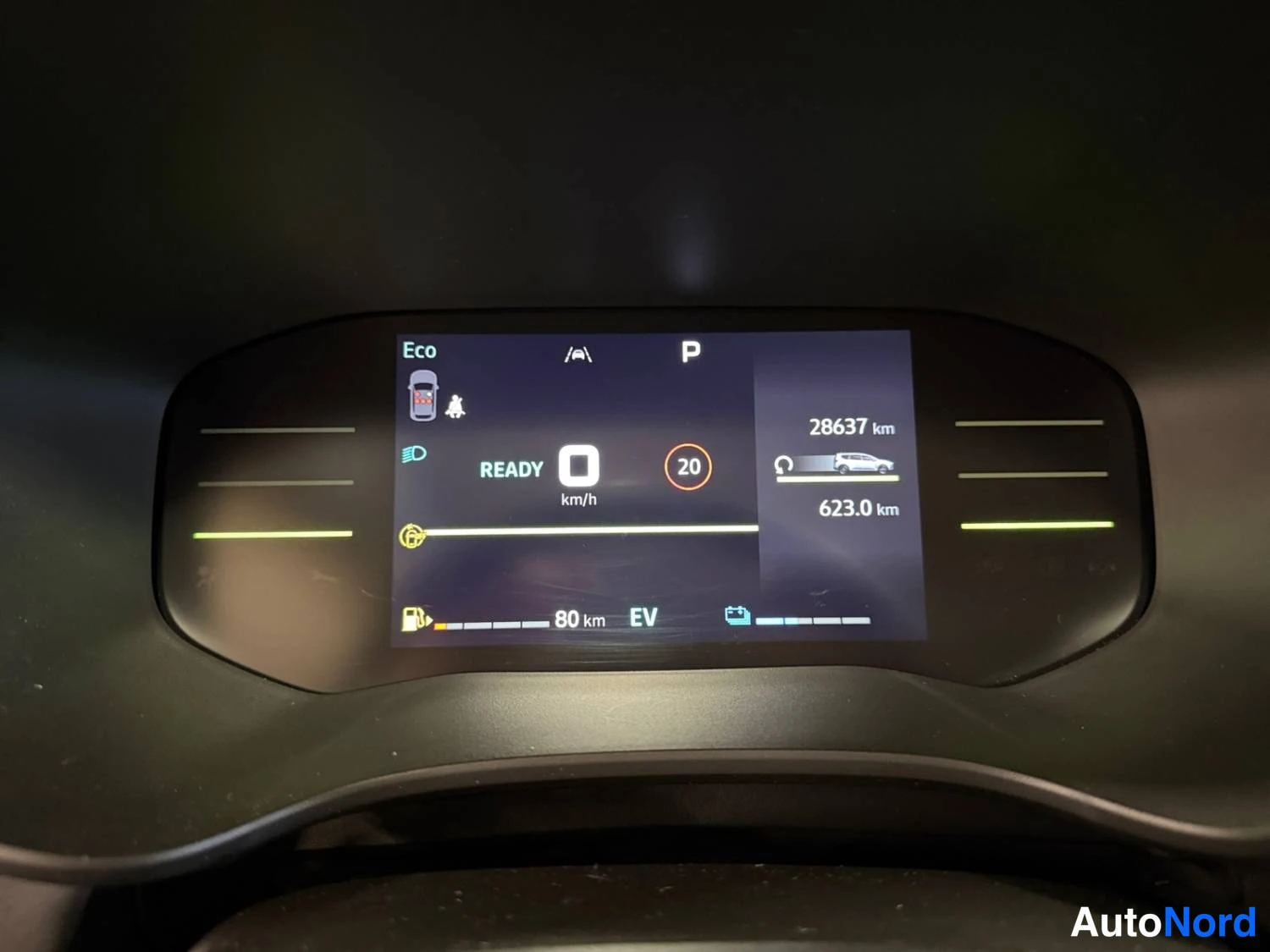 Harmaa Dacia Jogger 2025, kuva 19