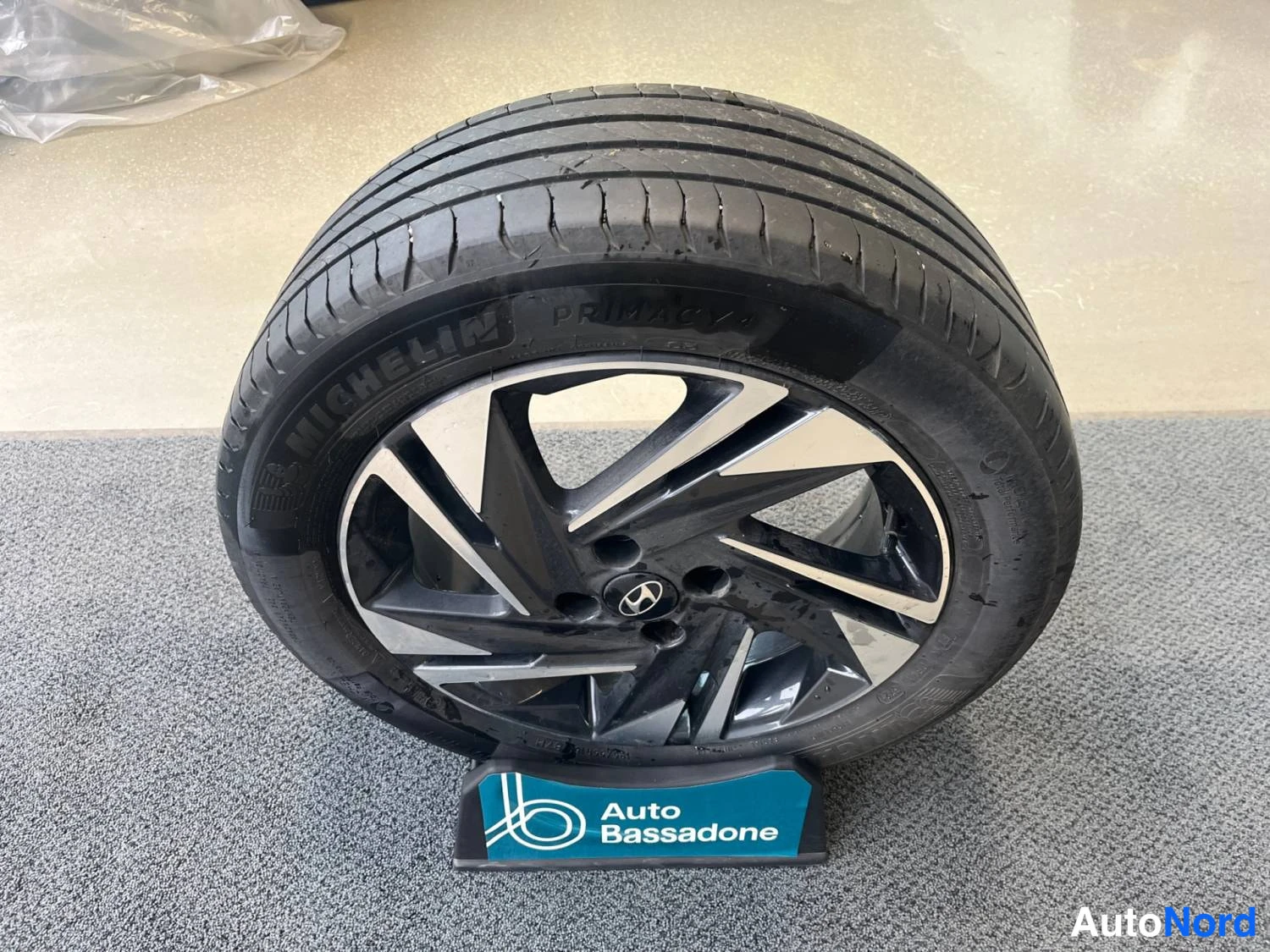 Punainen Hyundai Bayon 2022, kuva 18