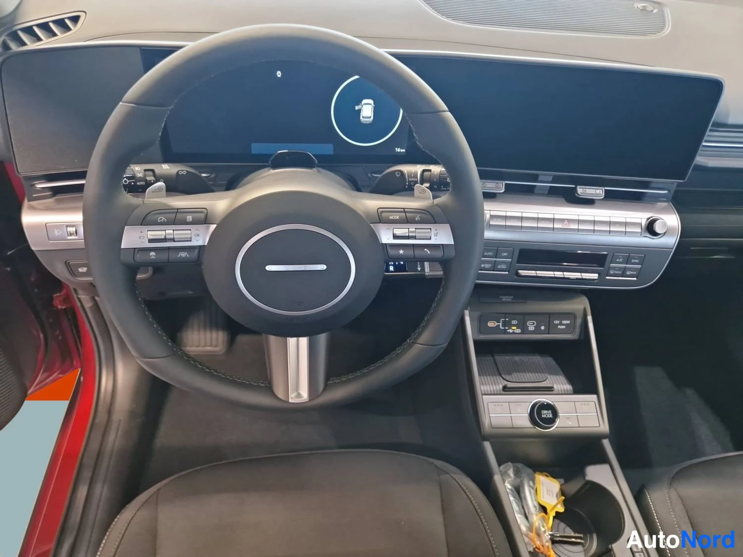 Punainen Hyundai Kona electric 2026, kuva 11
