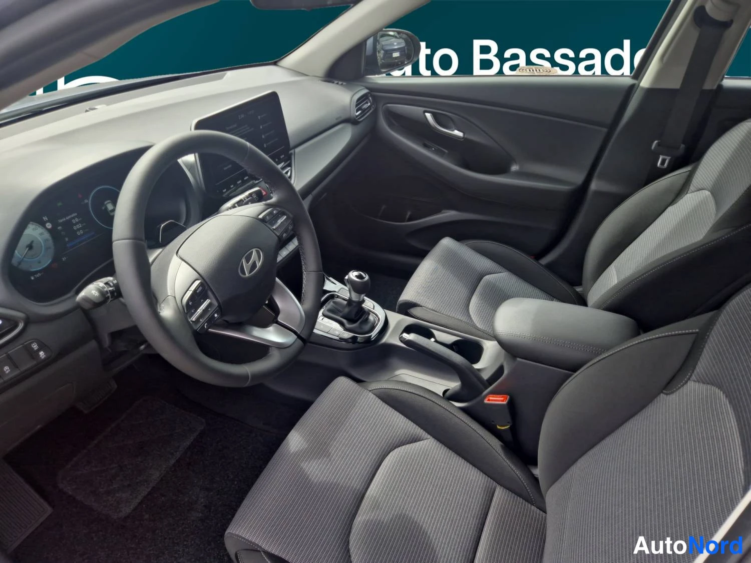Sininen Hyundai I30 2026, kuva 12