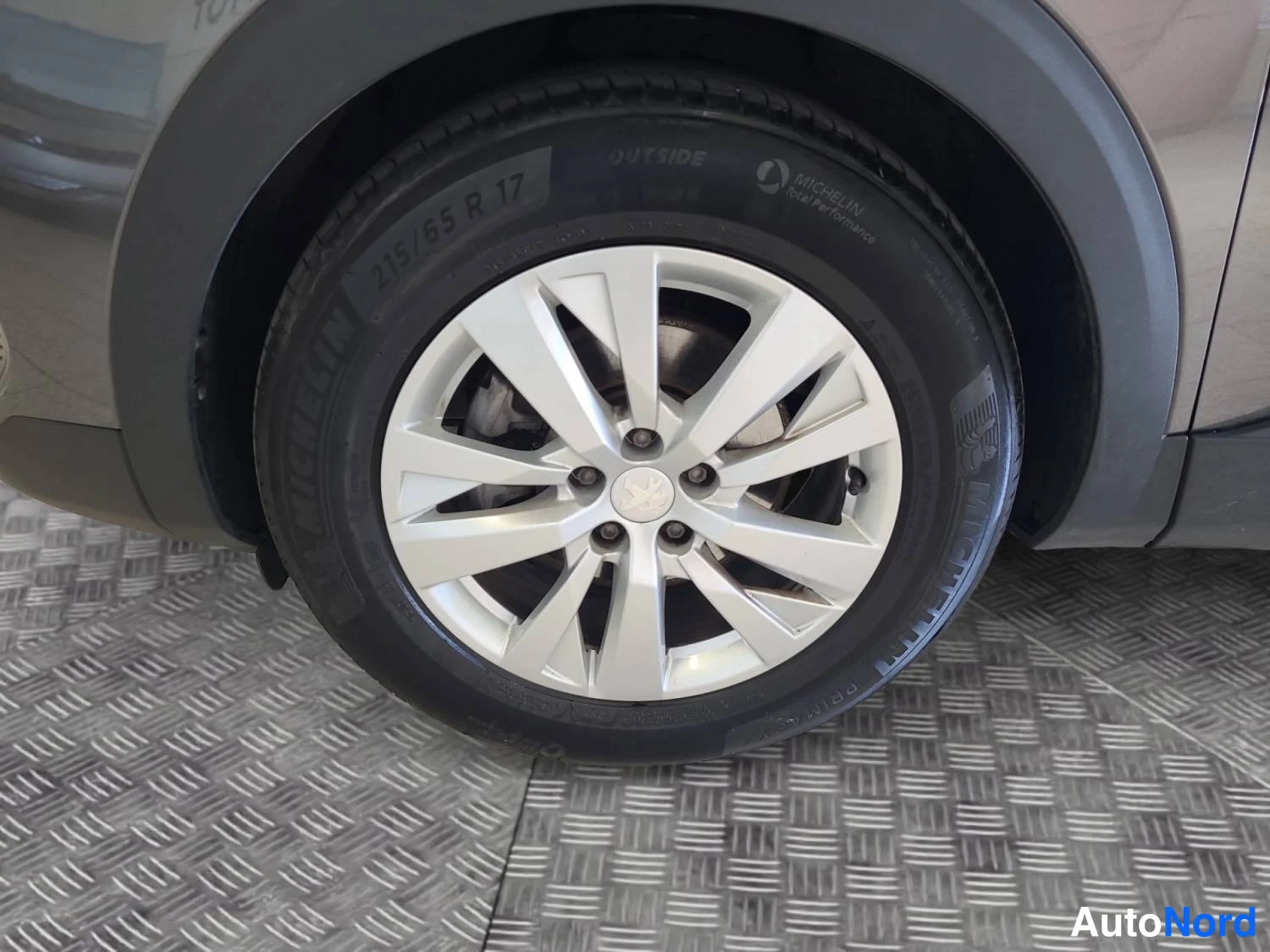 Harmaa Peugeot 3008 2022, kuva 13