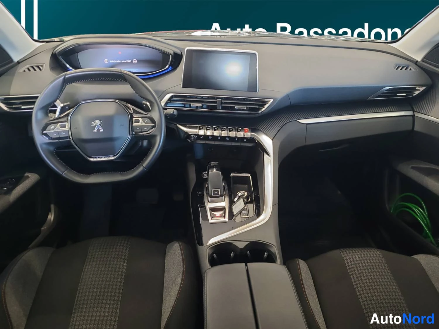 Harmaa Peugeot 3008 2022, kuva 10