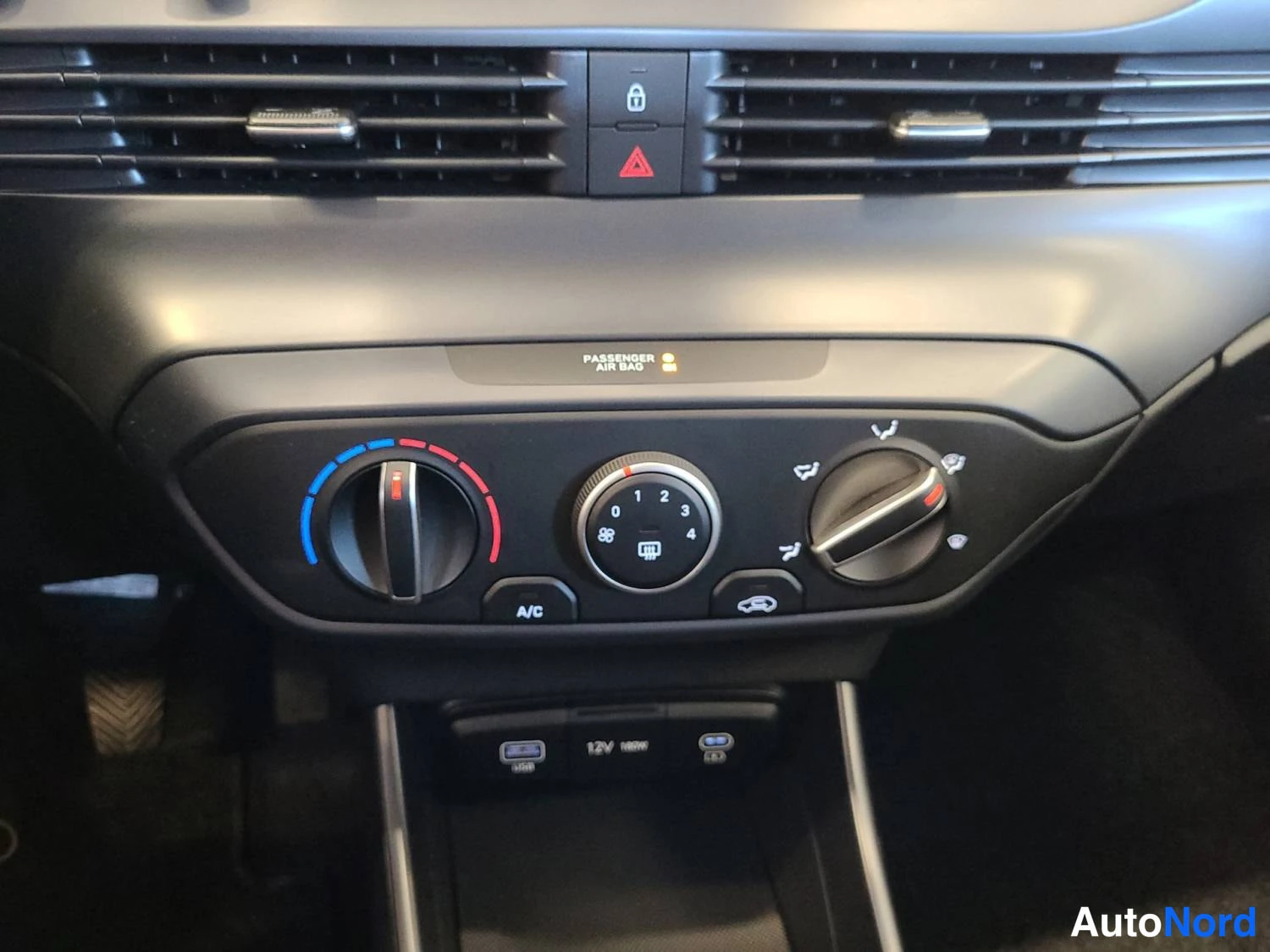 Harmaa Hyundai I20 2025, yksityiskohta, kuva 10