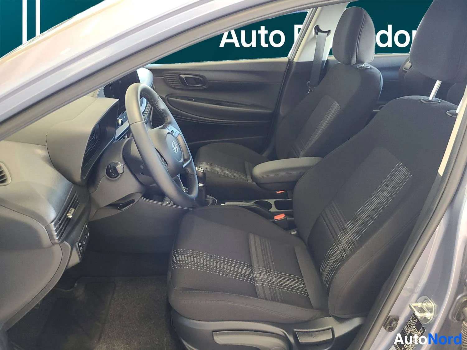 Harmaa Hyundai I20 2025, kuva 12