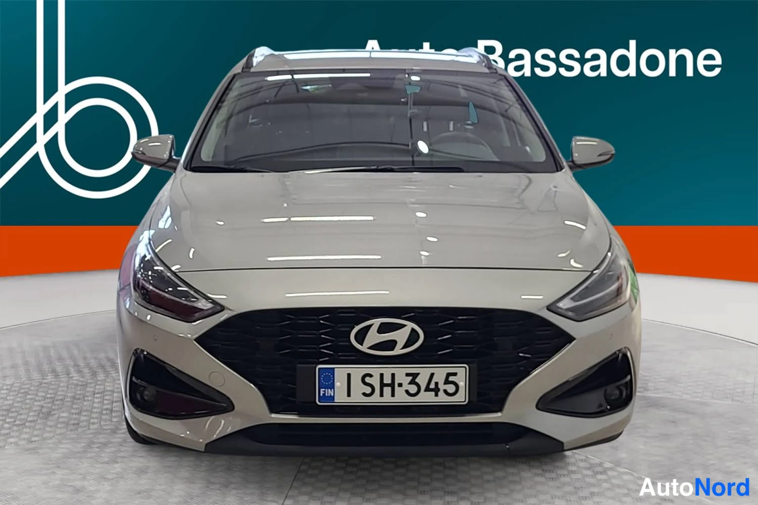 Beige Hyundai I30 2025, edestä, kuva 5