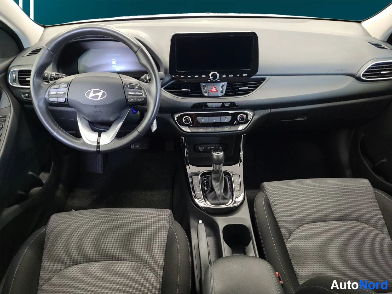 Beige Hyundai I30 2025, kuva 11