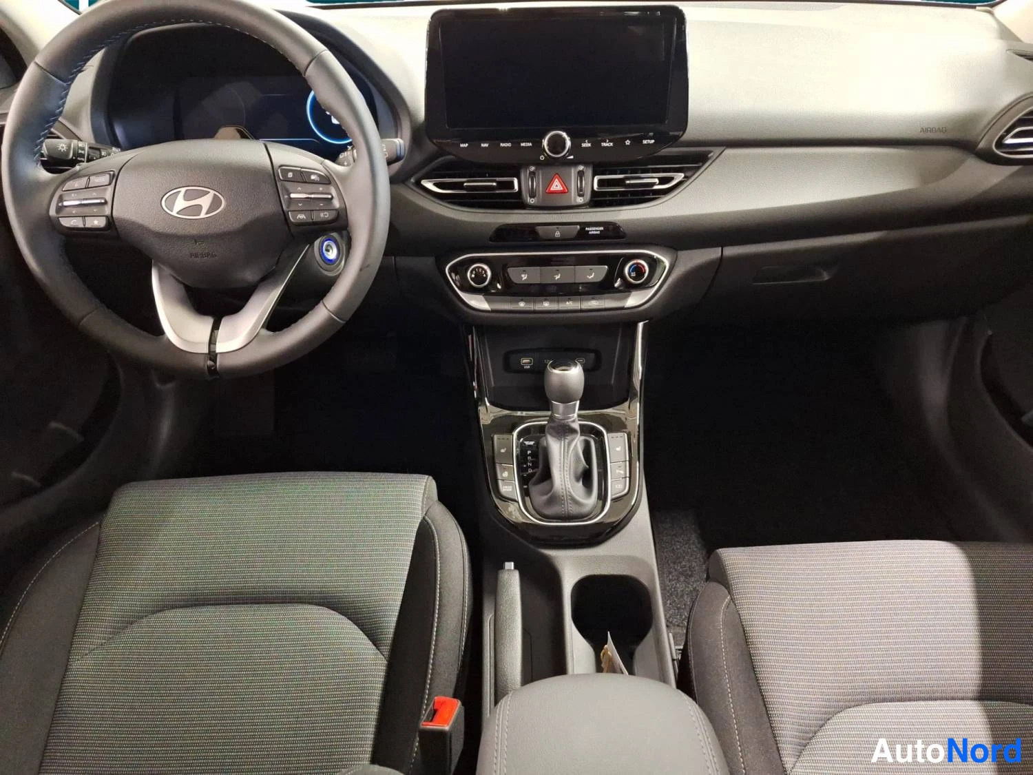 Harmaa Hyundai I30 2026, kuva 10