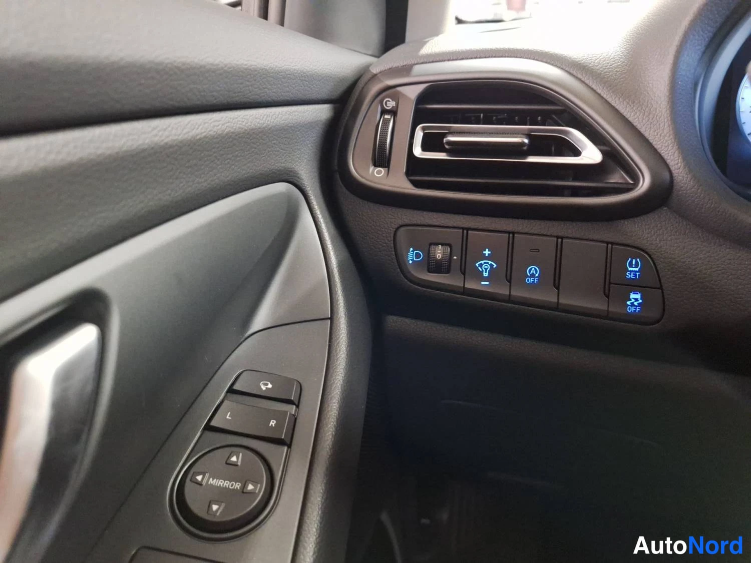 Harmaa Hyundai I30 2026, kuva 17