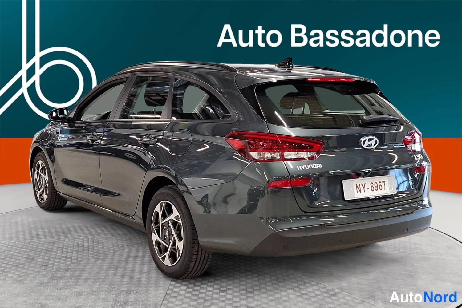 Harmaa Hyundai I30 2026, takaviisto, kuva 6