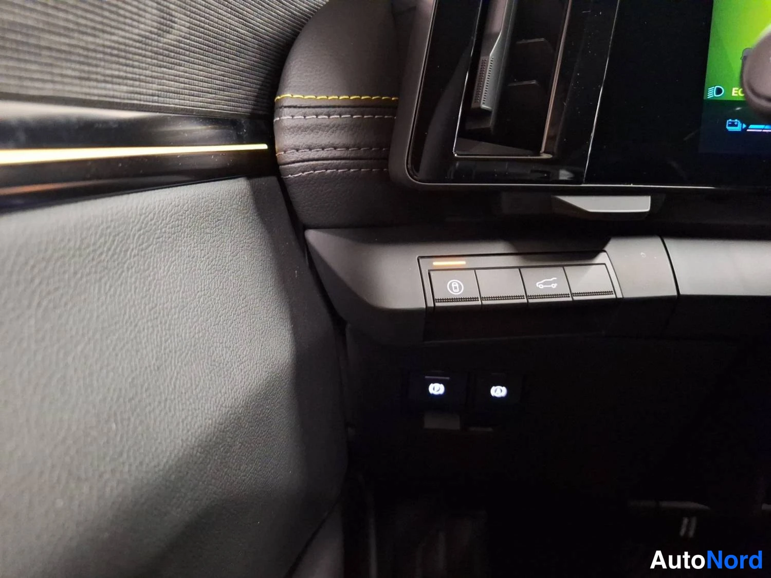 Sininen Renault Scenic E-Tech electric 2026, kuva 26