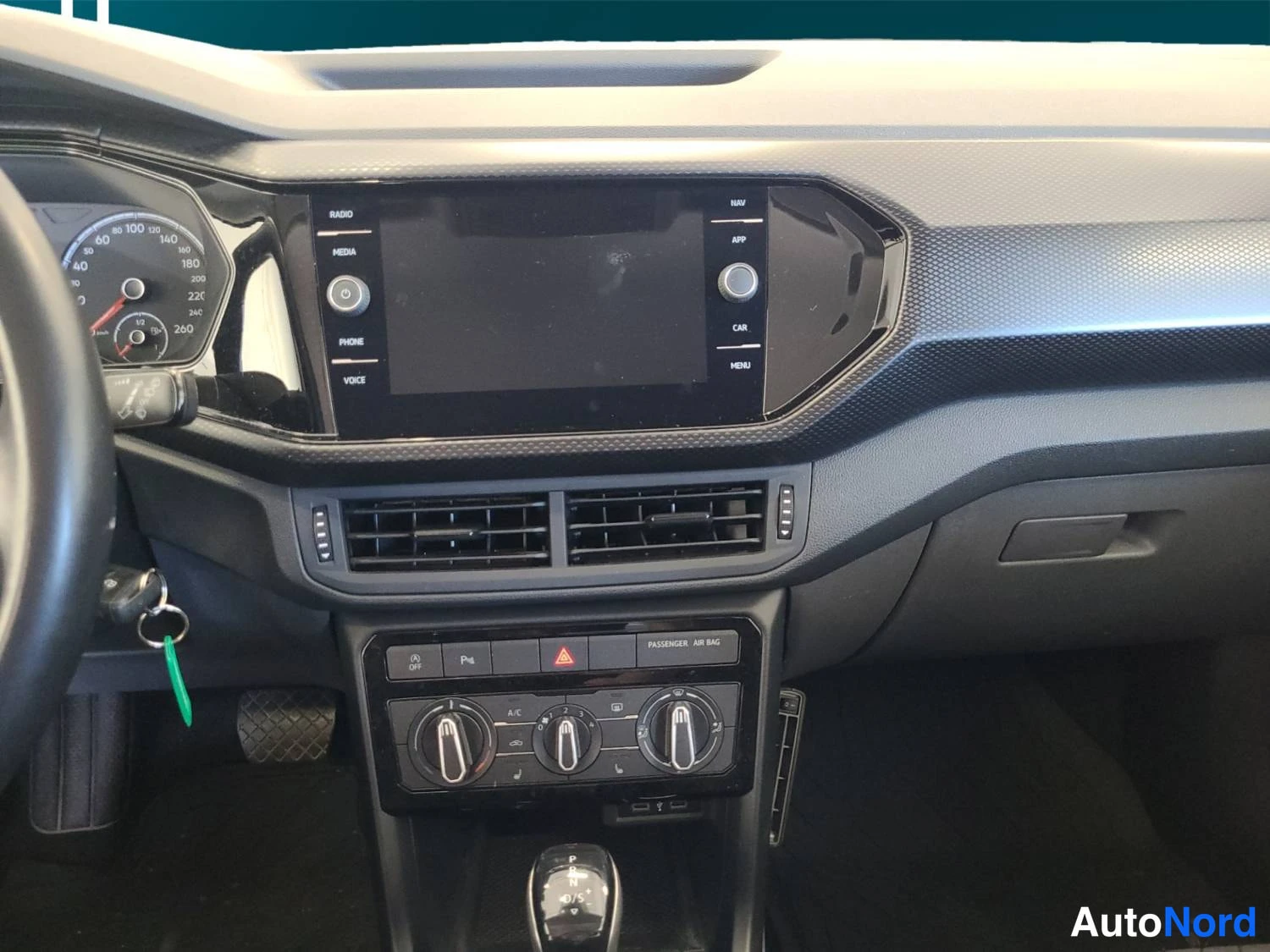 Harmaa Volkswagen T-cross 2021, kuva 11