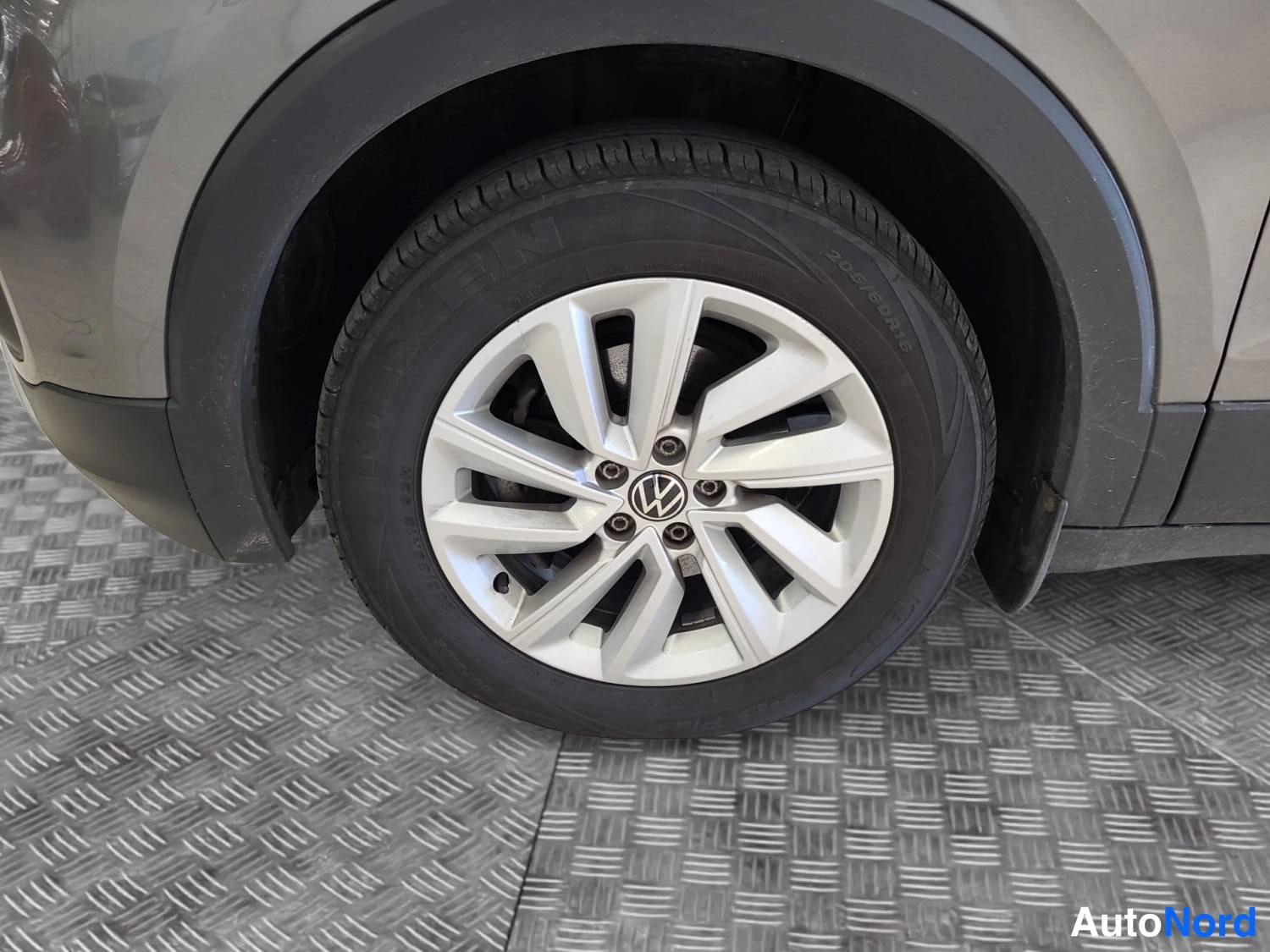 Harmaa Volkswagen T-cross 2021, kuva 14