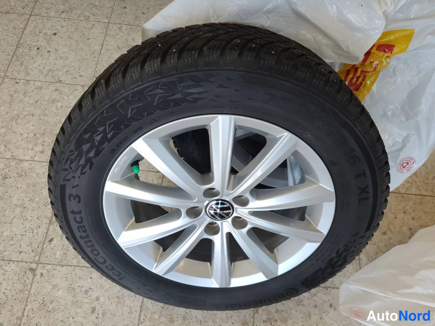 Harmaa Volkswagen T-cross 2021, kuva 17