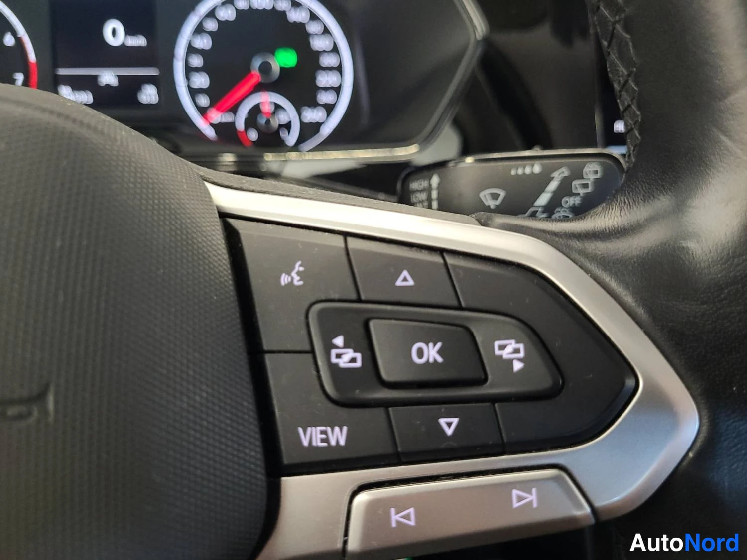 Harmaa Volkswagen T-cross 2021, kuva 20