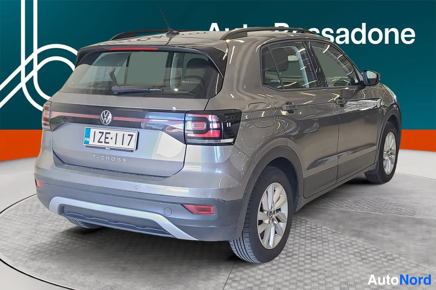 Harmaa Volkswagen T-cross 2021, takaviisto, kuva 7