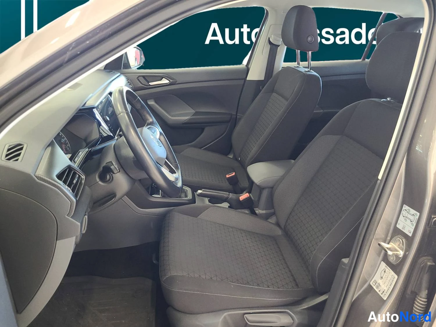 Harmaa Volkswagen T-cross 2021, kuva 9