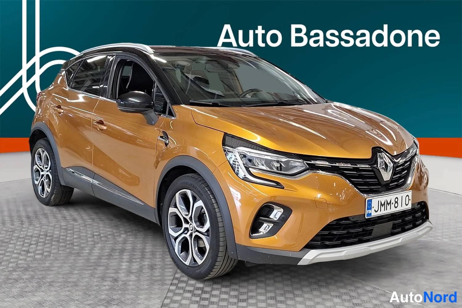 Keltainen Renault Captur 2022, etuviisto, keula oikealle, kuva 3
