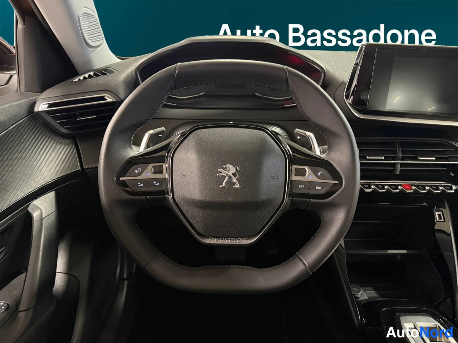 Oranssi Peugeot 2008 2022, kuva 13