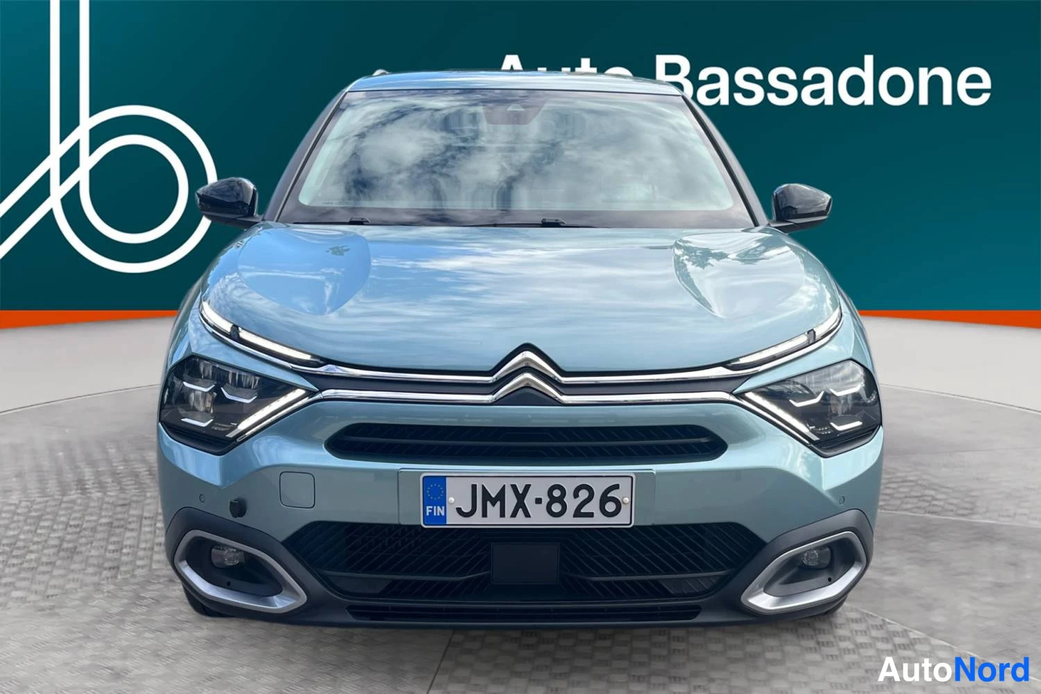 Sininen Citroen C4 2023, edestä, kuva 3
