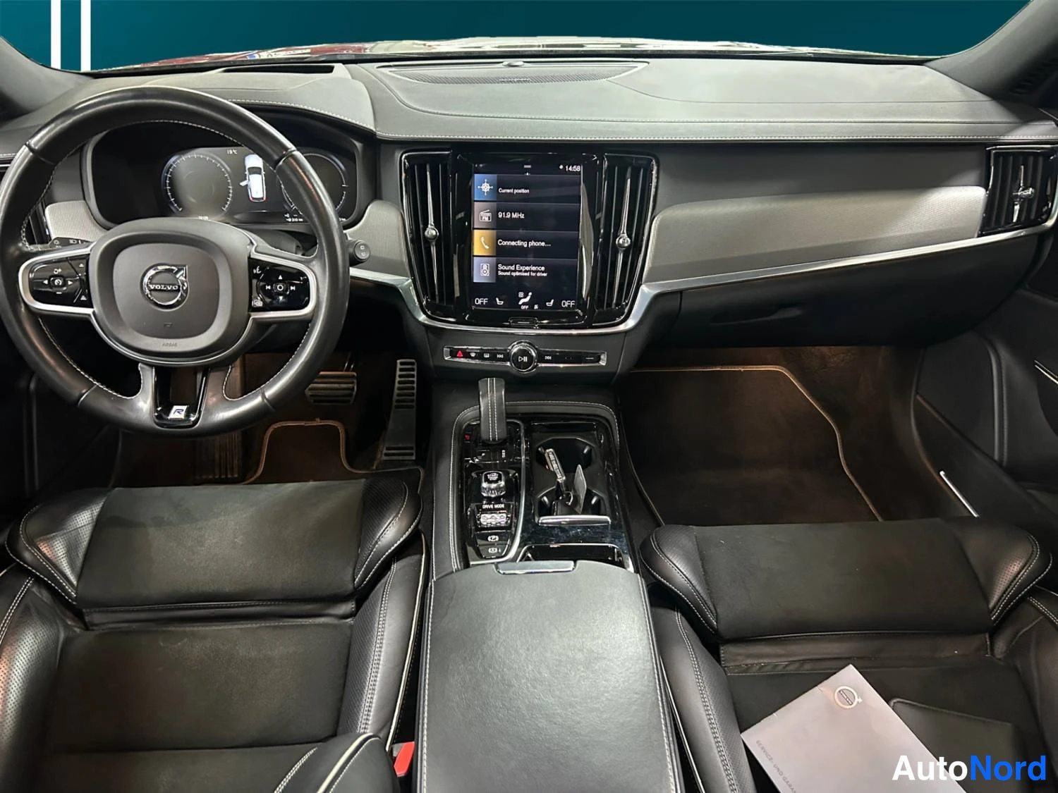 Harmaa Volvo V90 2020, kuva 12
