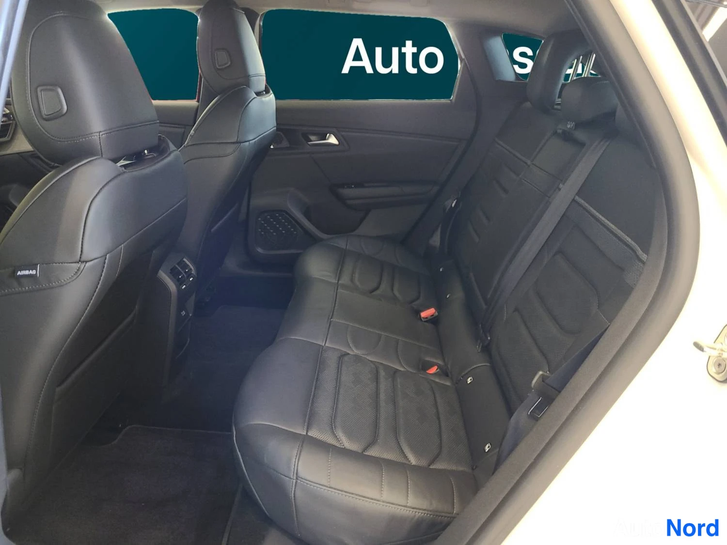 Valkoinen Citroen C5 x 2023, kuva 13
