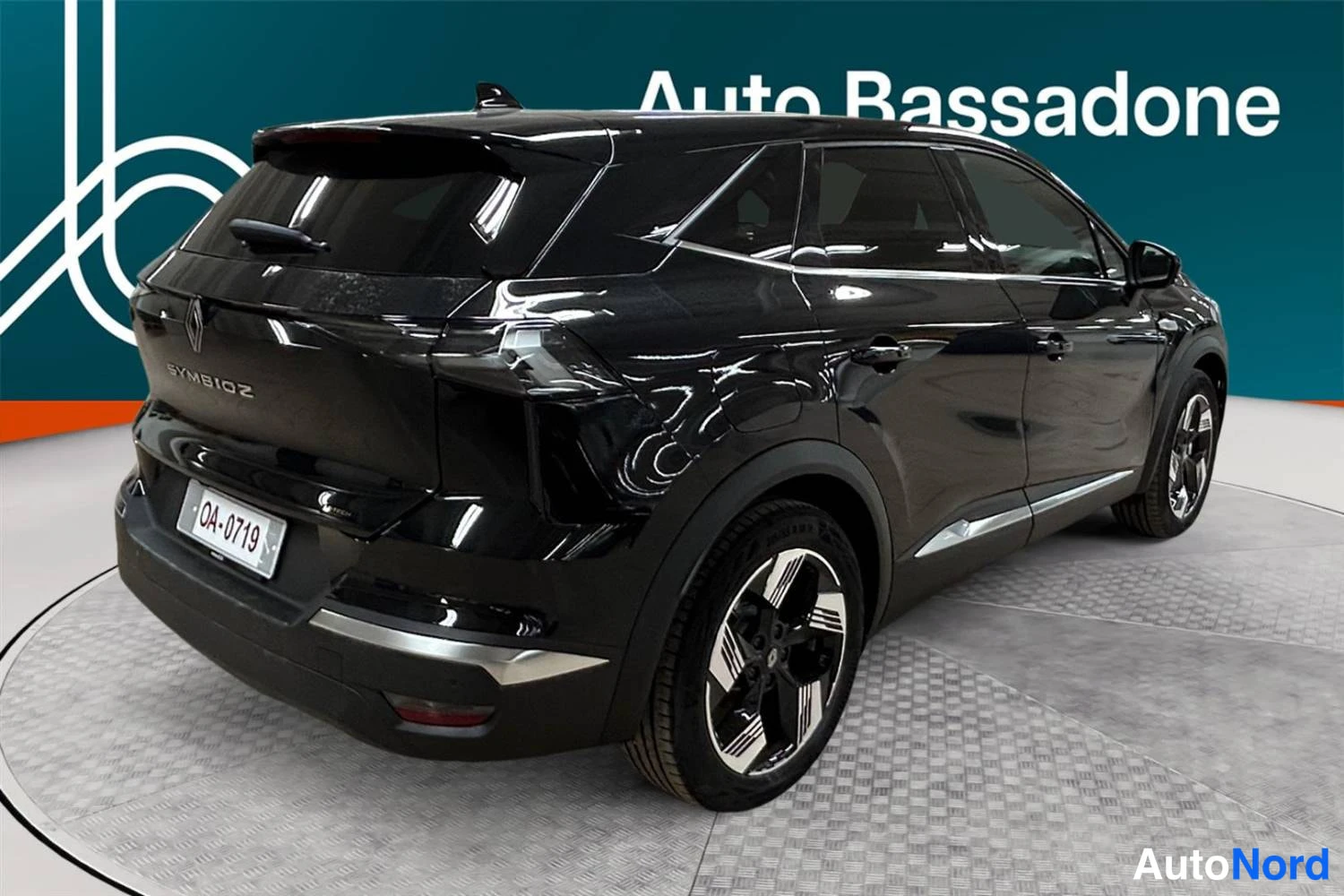 Musta Renault Symbioz 2026, takaviisto, kuva 7
