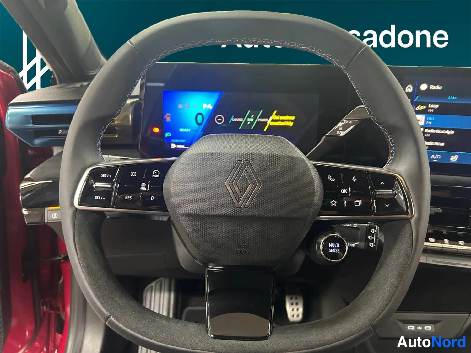 Punainen Renault Clio 2026, kuva 12