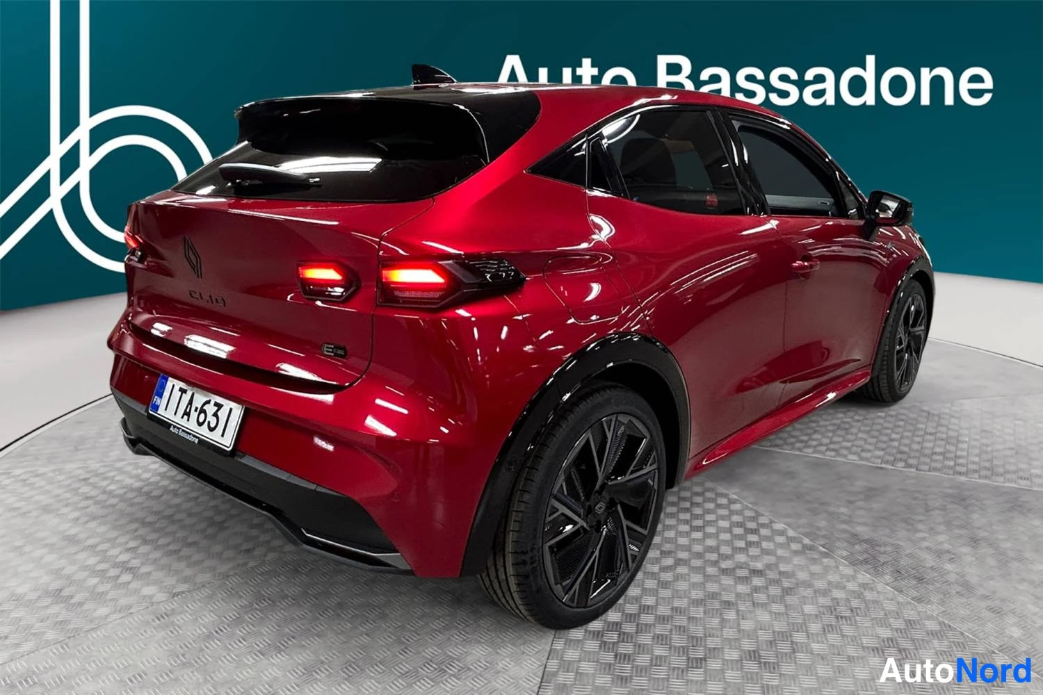 Punainen Renault Clio 2026, takaviisto, kuva 7