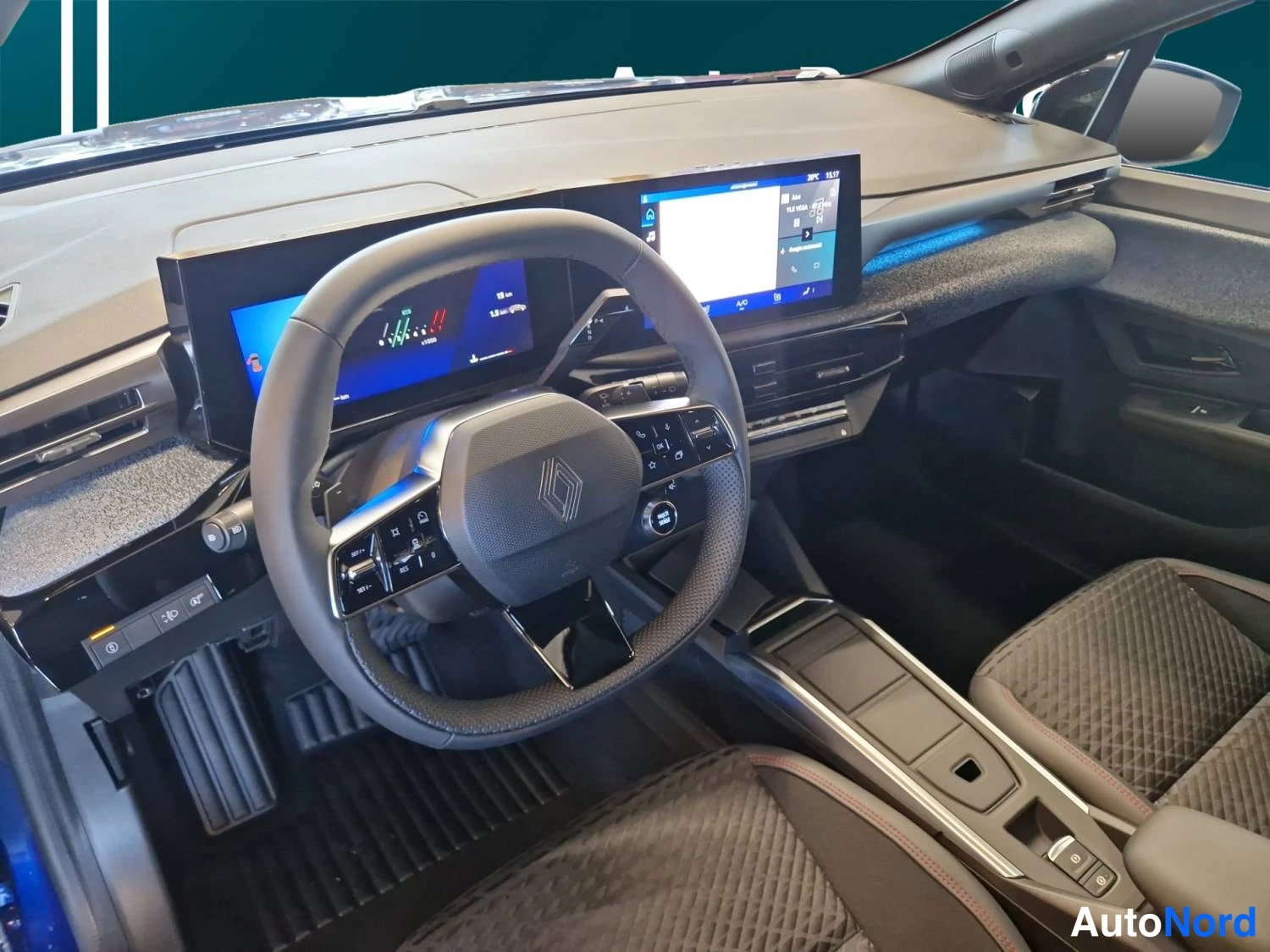Sininen Renault Clio 2026, kuva 13