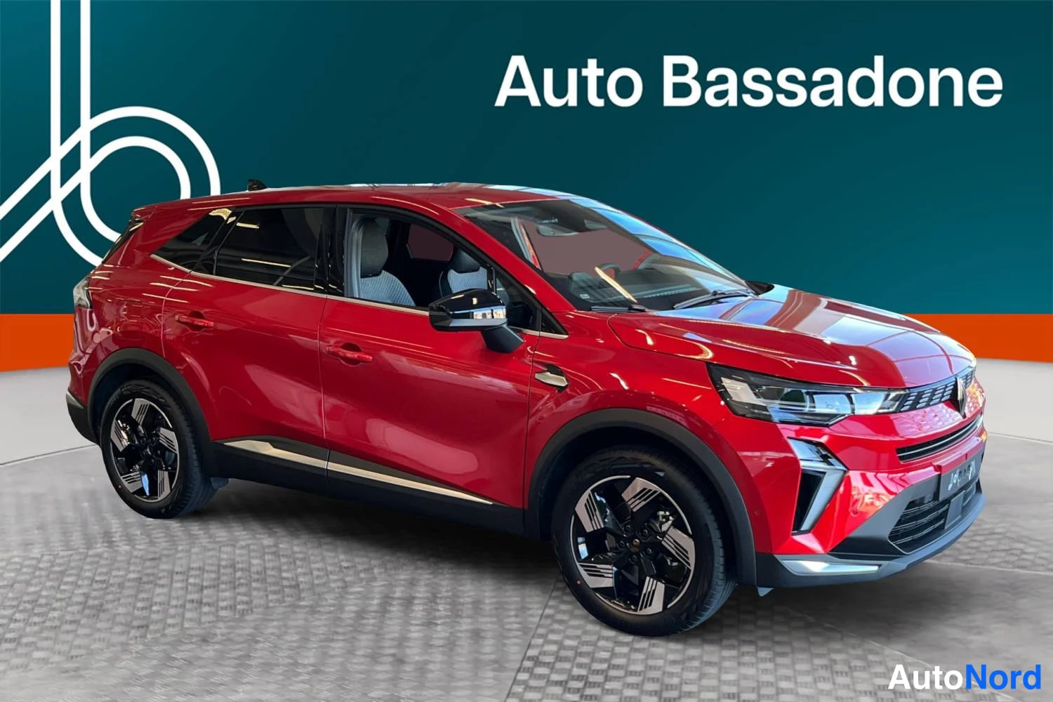 Punainen Renault Symbioz 2026, etuviisto, keula oikealle, kuva 2