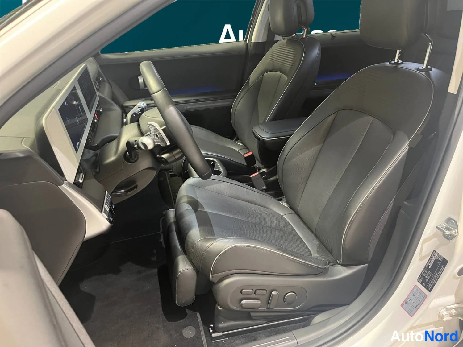 Valkoinen Hyundai Ioniq 5 2024, kuva 9