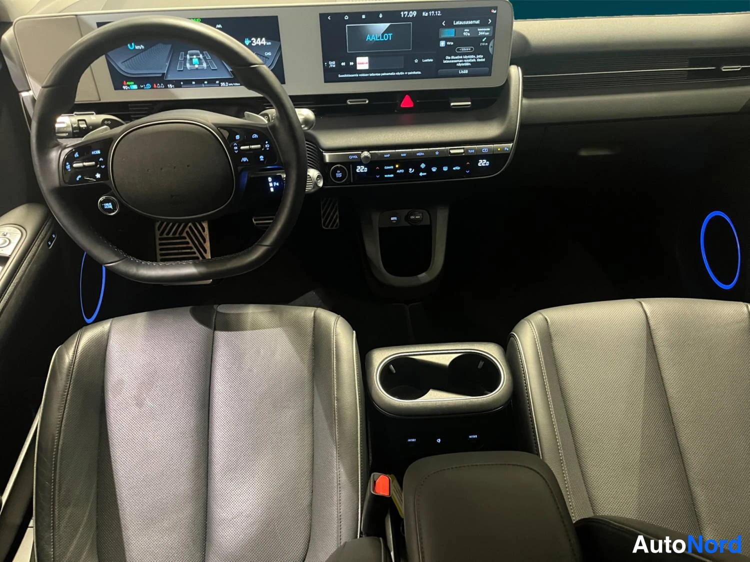 Valkoinen Hyundai Ioniq 5 2024, kuva 10