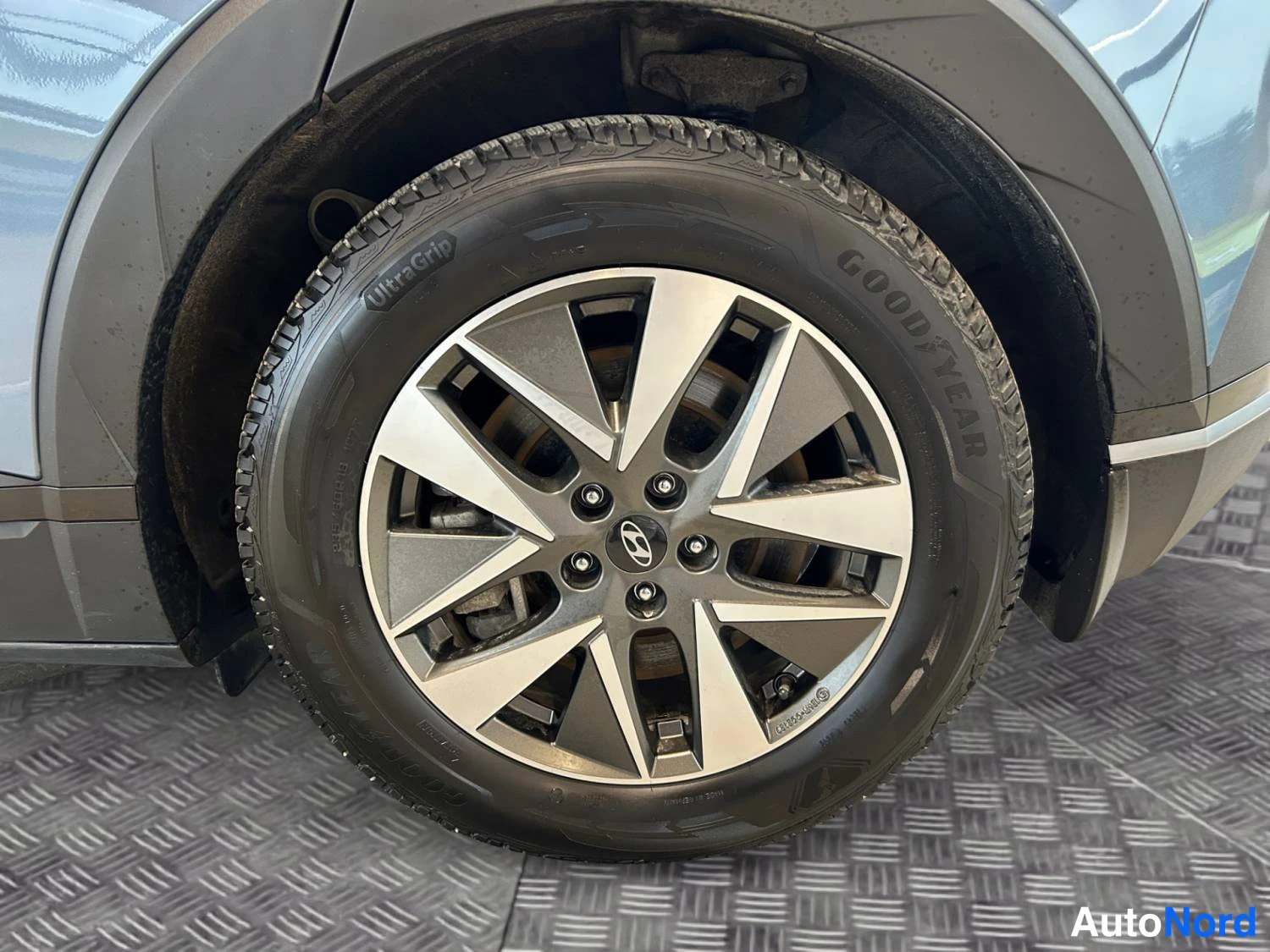 Sininen Hyundai Ioniq5 2024, kuva 10