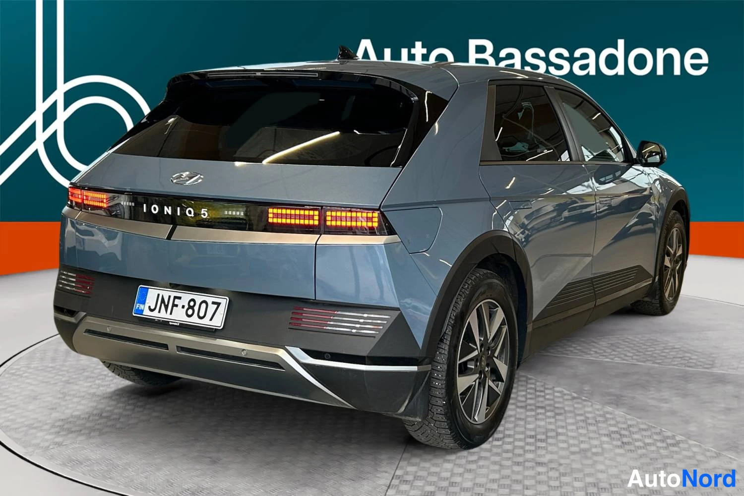 Sininen Hyundai Ioniq5 2024, takaviisto, kuva 5