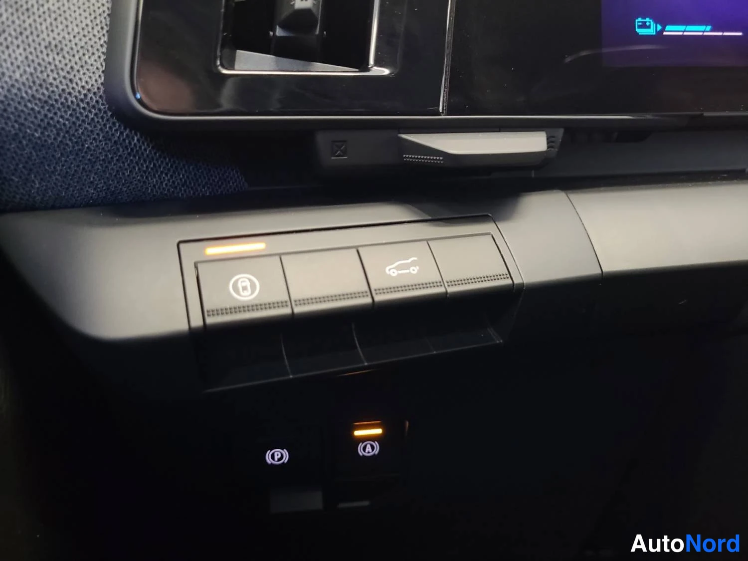 Punainen Renault Scenic E-Tech electric 2025, kuva 31