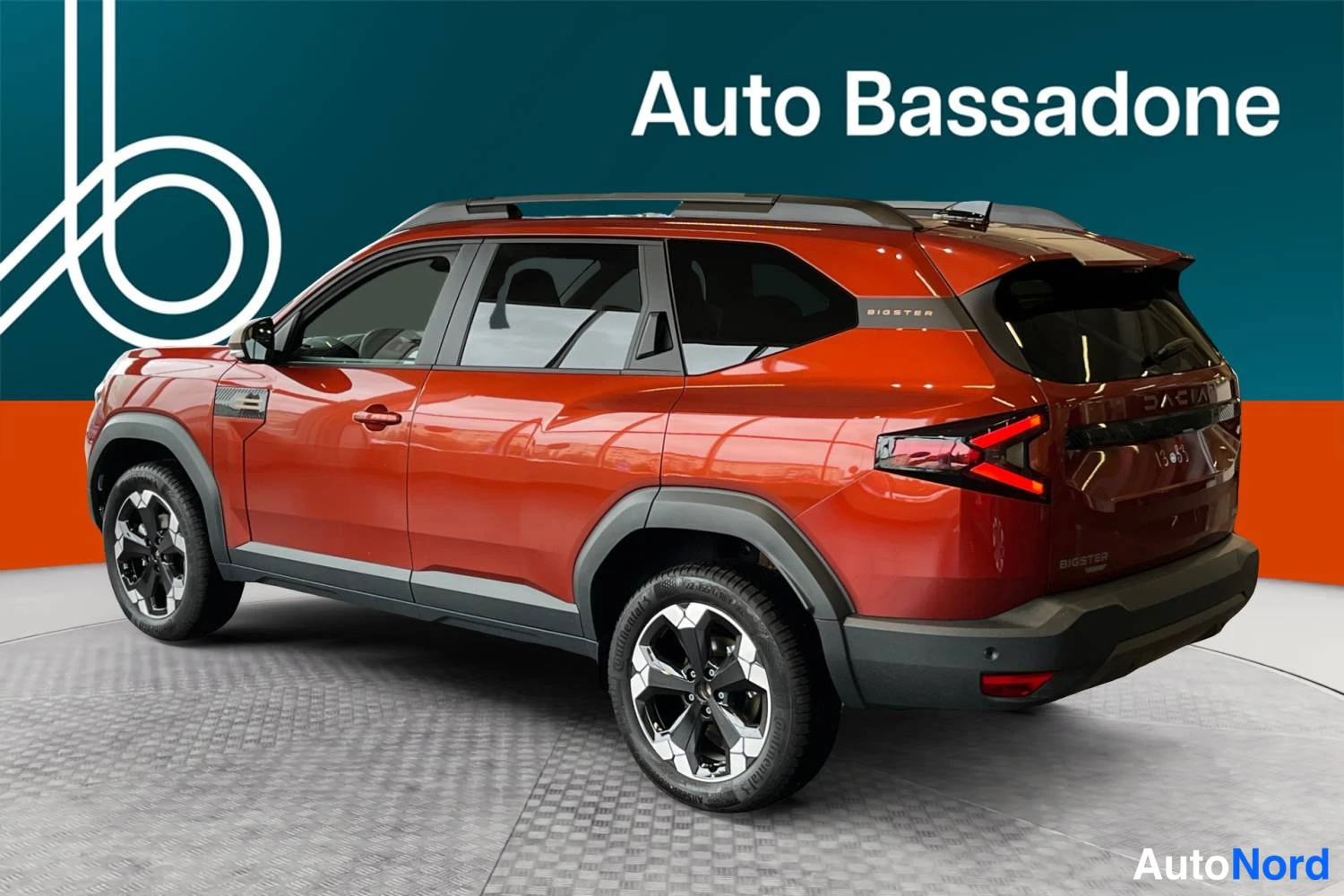 Punainen Dacia Bigster 2026, takaviisto, kuva 6