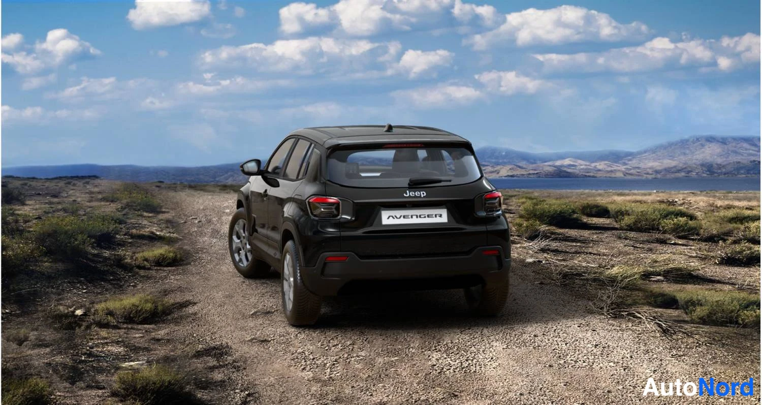 Musta Jeep Avenger 2026, takaviisto, kuva 2