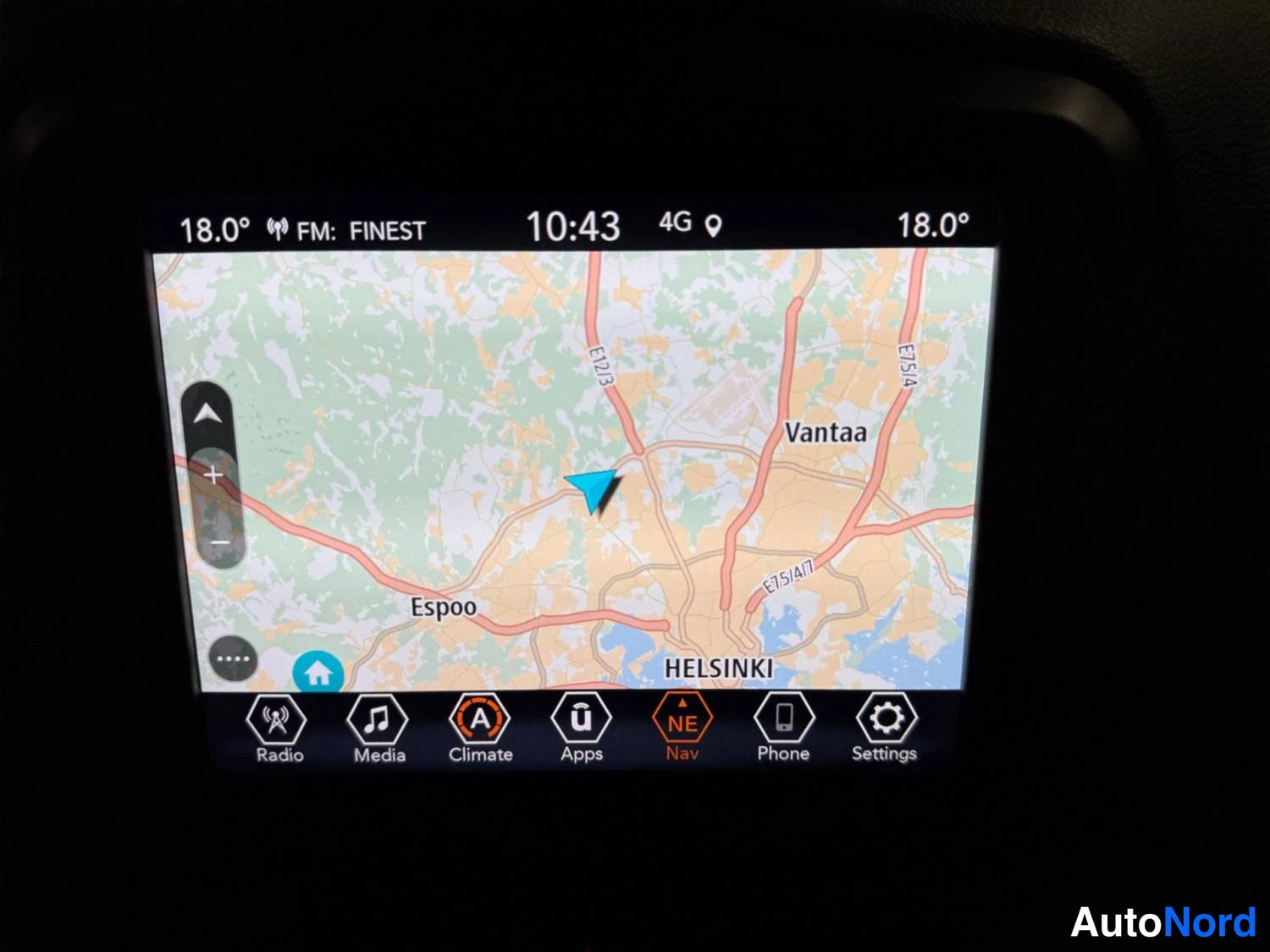 Sininen Jeep Renegade 2020, kuva 19