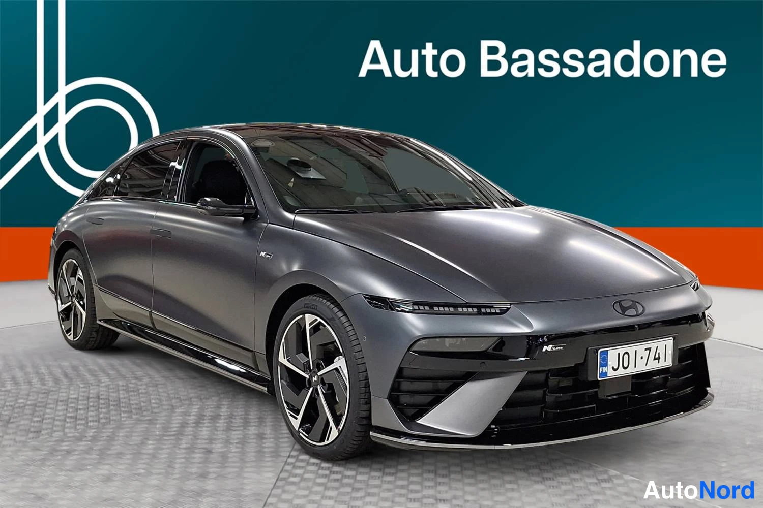 Harmaa Hyundai Ioniq 6 2026, etuviisto, keula oikealle, kuva 3