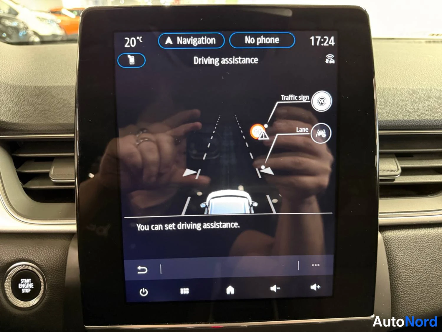 Valkoinen Renault Captur 2022, kuva 27