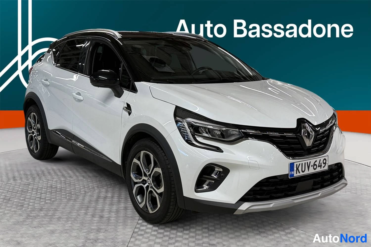 Valkoinen Renault Captur 2022, kuva 24