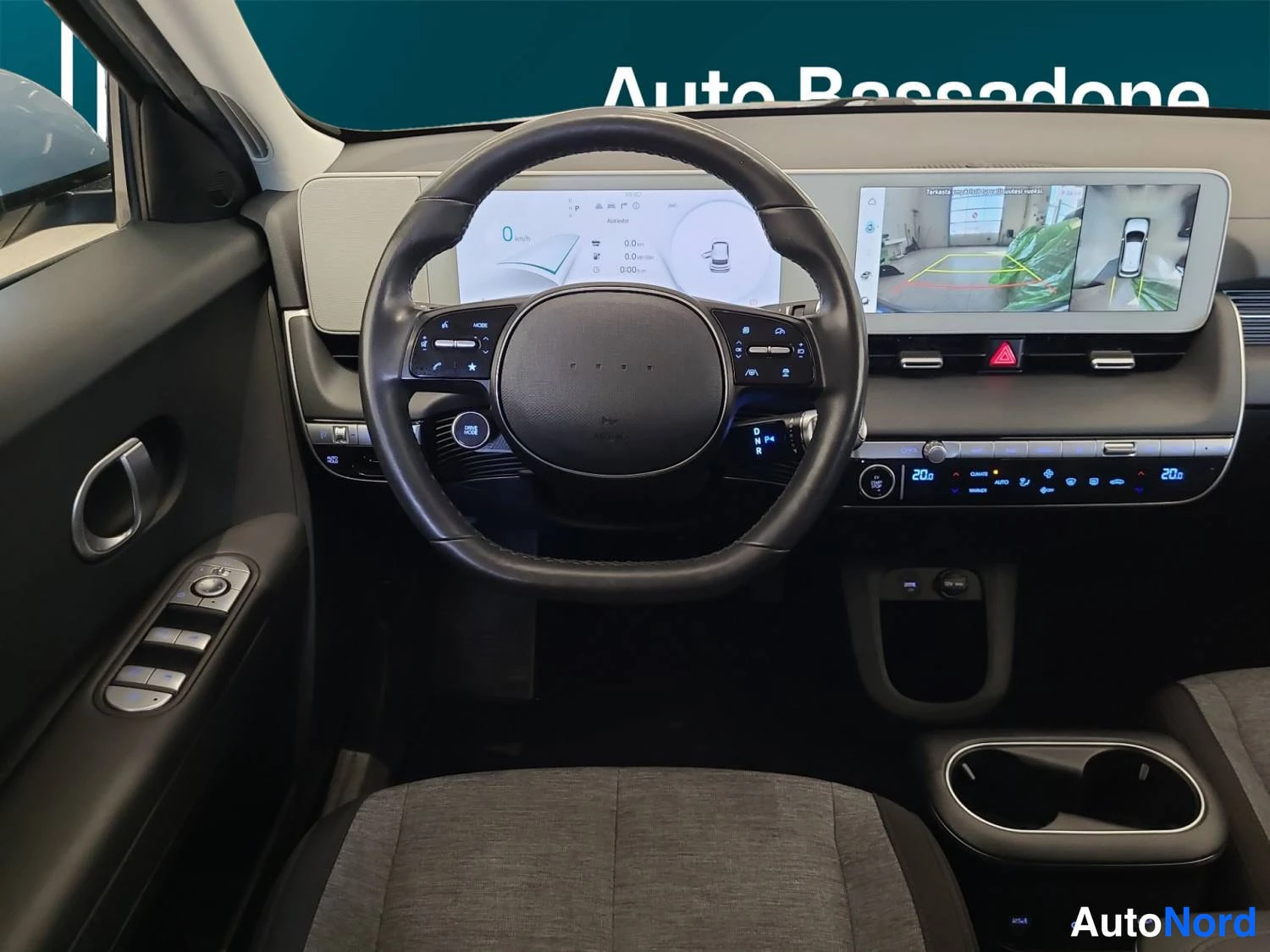 Harmaa Hyundai Ioniq 5 2023, kuva 24