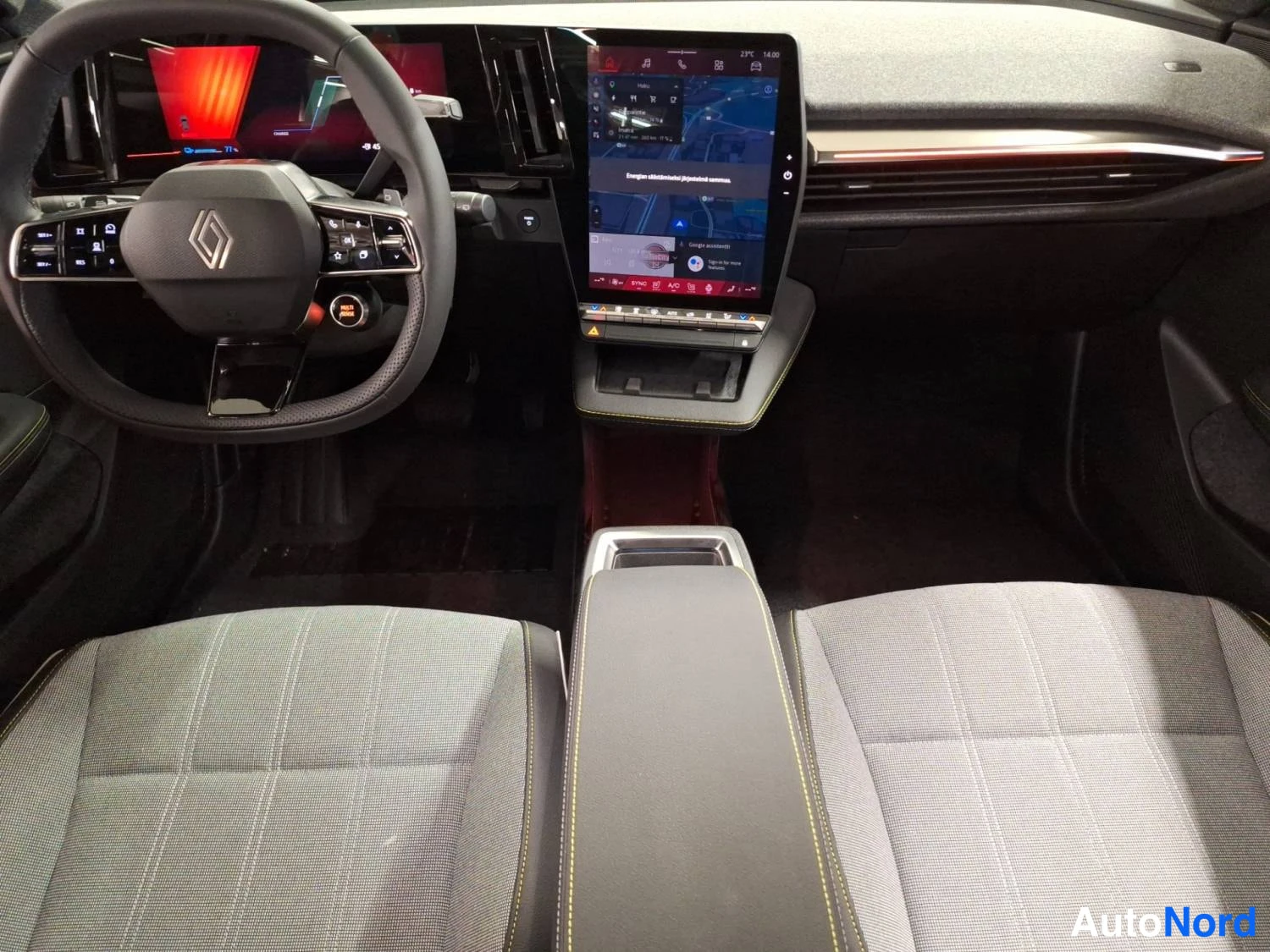 White Renault Scenic E-Tech electric 2026, photo 15