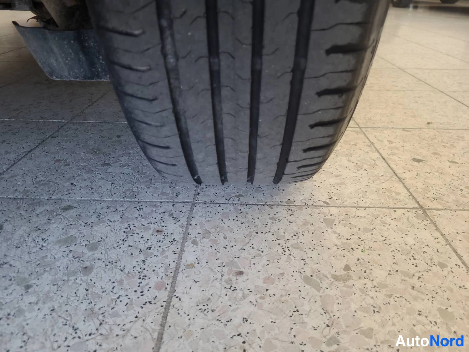 Harmaa Renault Kadjar 2016, kuva 17