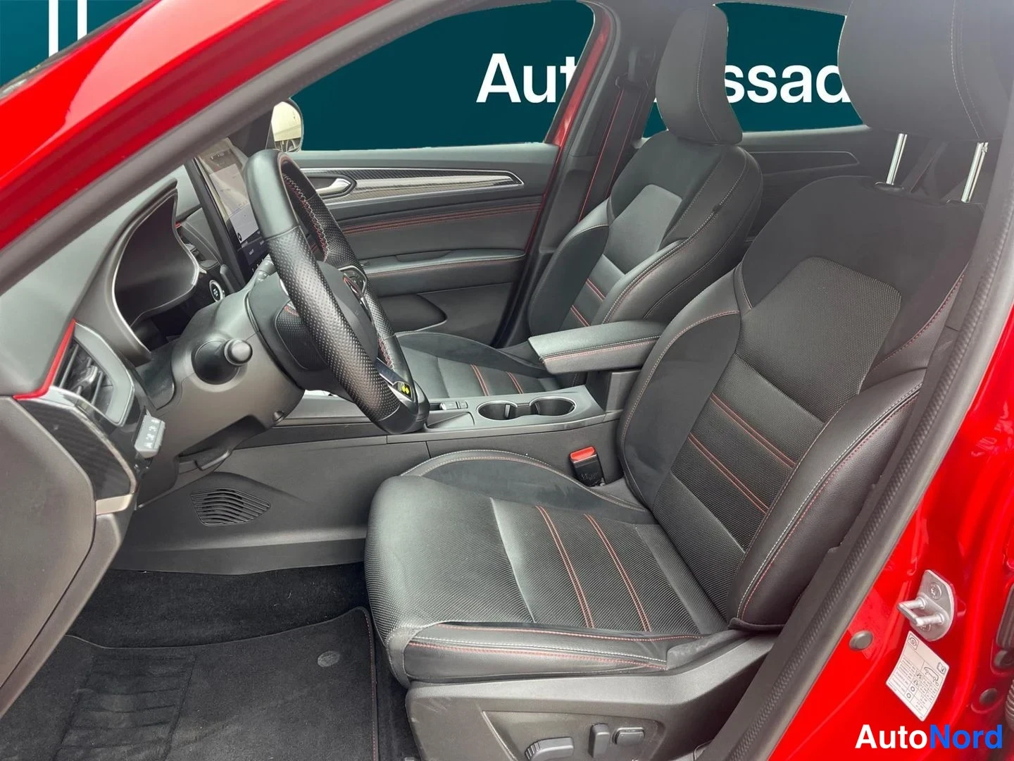 Punainen Renault Arkana E-TECH 2023, etuistuimet, kuva 11