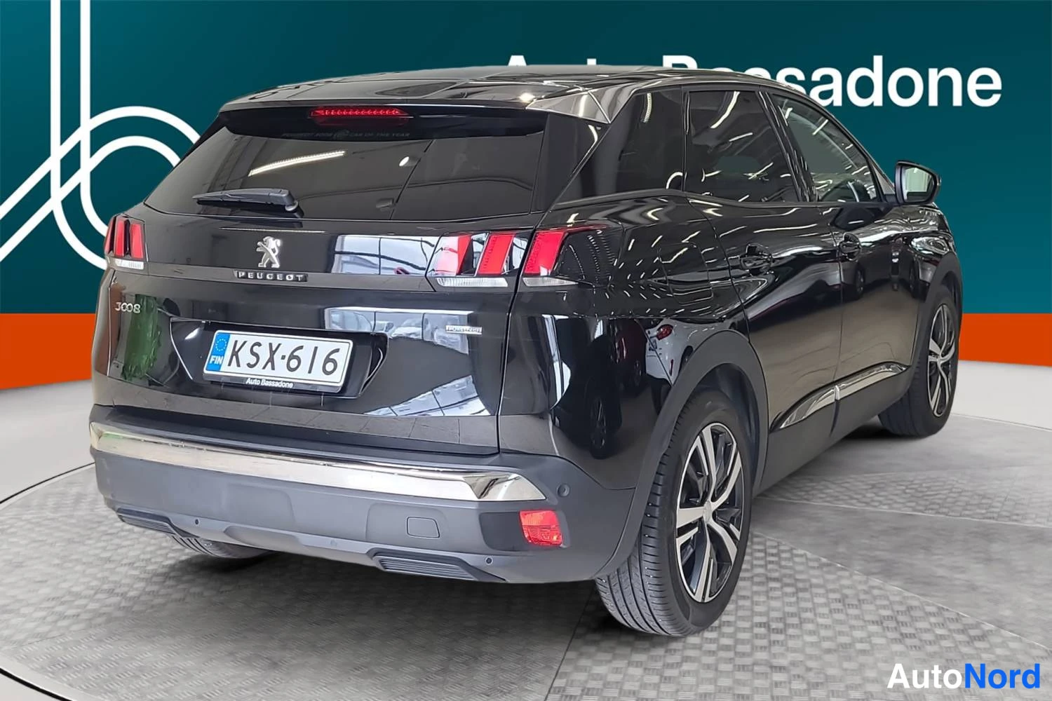 Musta Peugeot 3008 2017, takaviisto, kuva 7