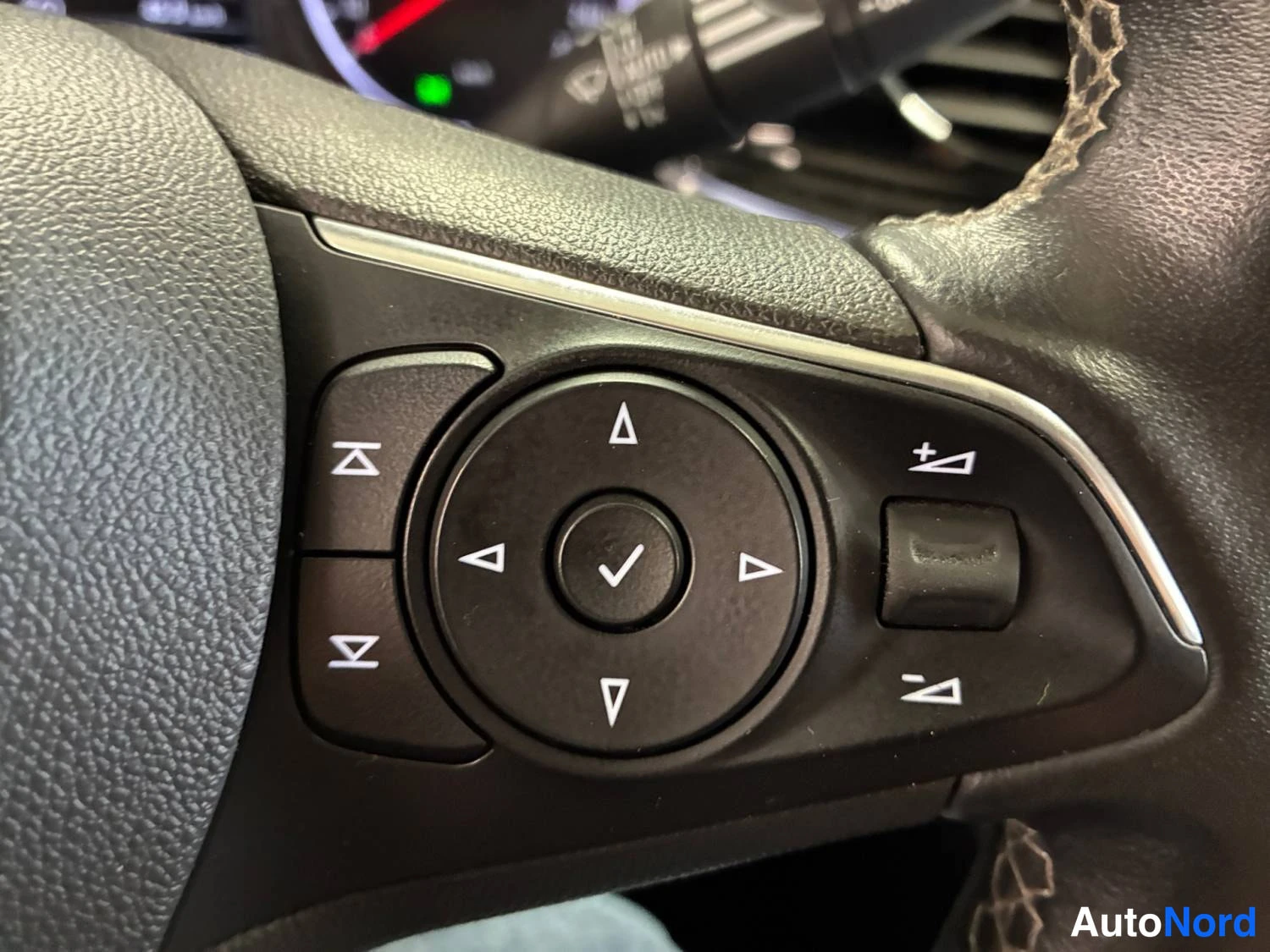 Harmaa Opel Insignia Sports Tourer 2019, kuva 28